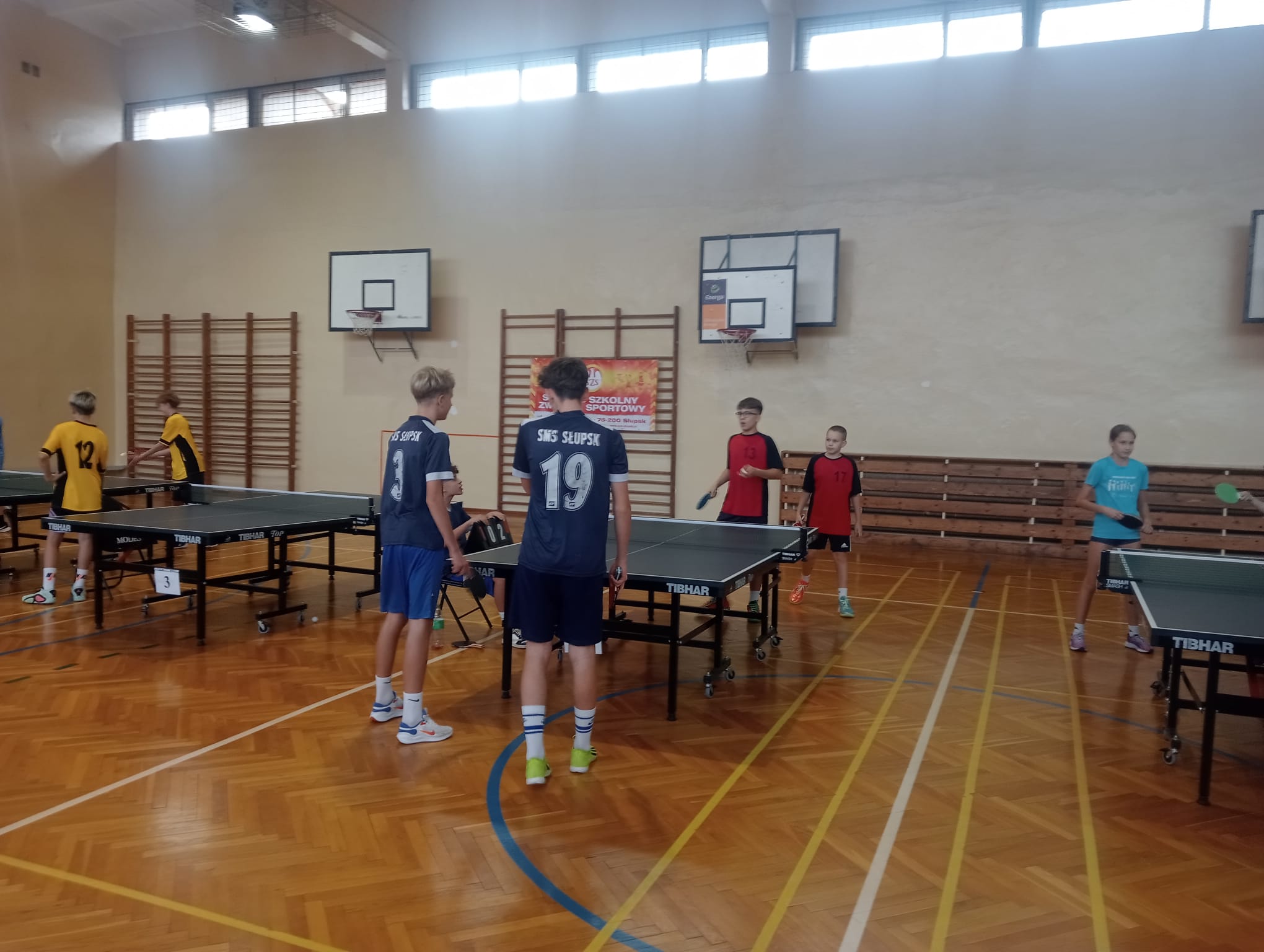 Tenisiści tuż za podium