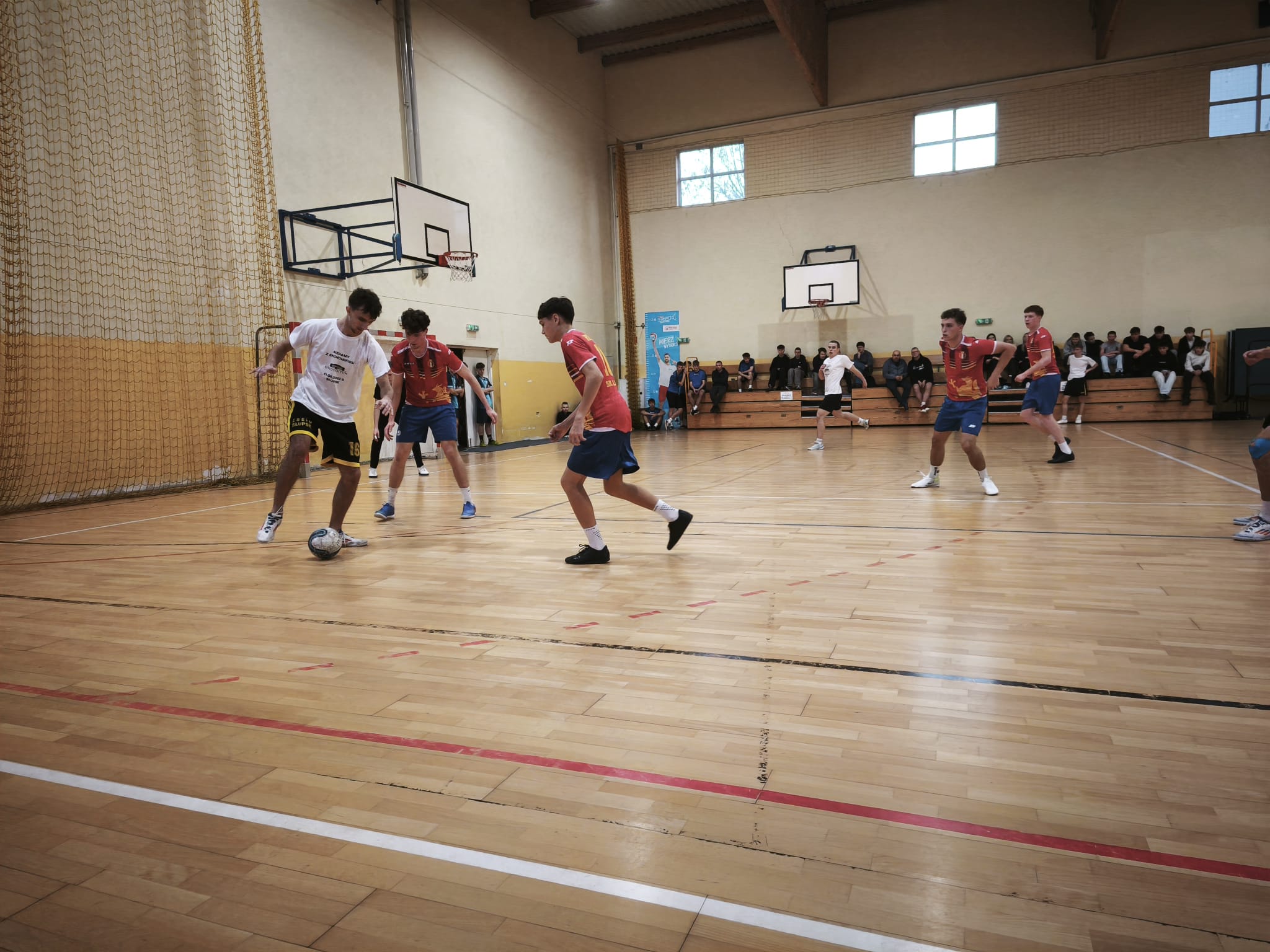 Wygrywamy grupę w Licealiadzie